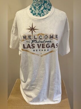 Las Vegas Welcome Sign Graphic Tee - White